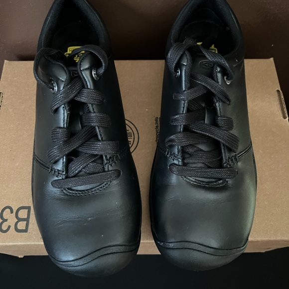 KEEN Utility Women's PTC Oxford Low Height Non Slip Chef Food Service Shoe - Picture 2 of 7